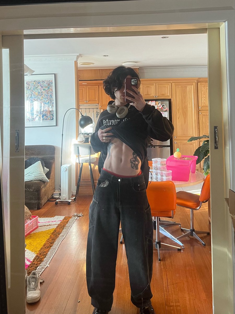AngelLust0's tweet photo. Comfy fit 😇 https://t.co/HvRh4JnsoL