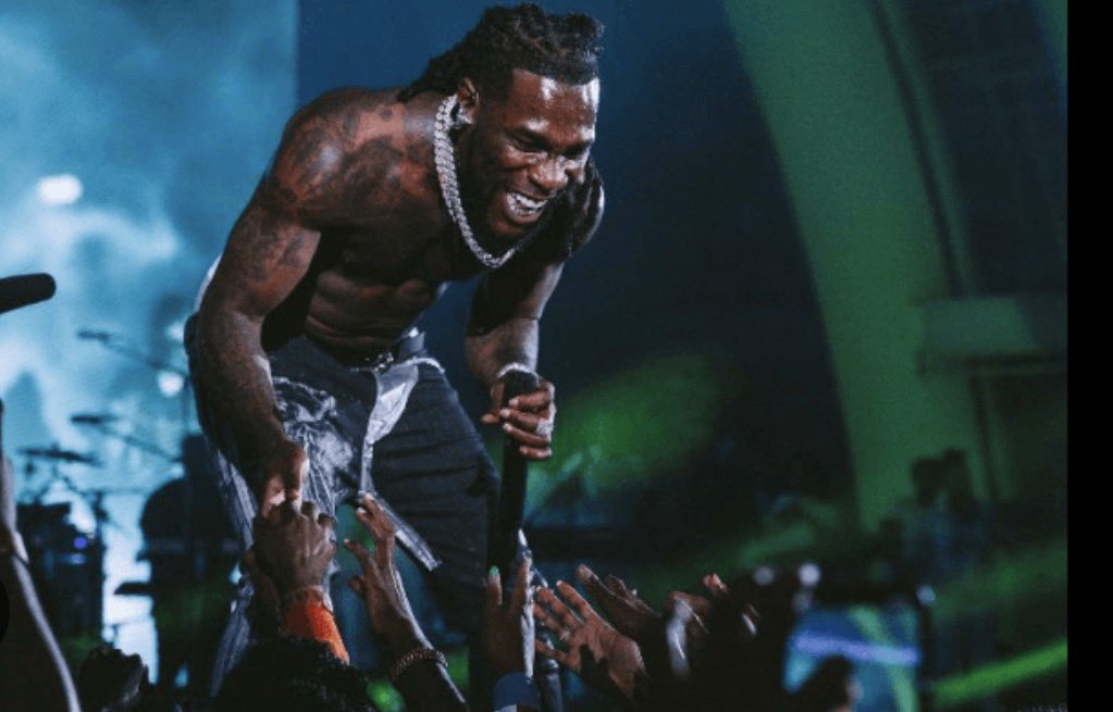 Victuar123's tweet photo. 🚨Breaking: Top 49 African Concerts Generate a Combined Revenue (CR) of US$61,601,594 Million 

👑Burna Boy - 29 out of 49 (59.18%)

$43,257,010 million (Grossed - 70.22% of Combined Revenue from all 49 concerts)

🥇Davido - 7/49 (14.29%)
$5,323,273 million (Grossed-8.64% of CR)

🥈Wizkid - 4/49 (8.16%)
$3,877,467 million (Grossed-6.29% of CR)

🥉Asake - 4/49 (8.16%)
$3,467,440 million 
(Grossed-5.63% of CR)

Fally Ipupa - 1/49 (2.04%) ⭐️$3,160,000 million
(Grossed-5.13% of CR)

Tyla - 1/49 (2.04%)
$1,175,000 million
(Grossed-1.91% of CR)

Rema - 1/49 (2.04%)
$793,707 thousand 
(Grossed-1.29% of CR)

Tems - 1/49 (2.04%)
$547,697 thousand
(Grossed-0.89%)

Combined Gross of all other African Artist (Excluding Burna Boy): US$18,344,584

Burna Boy alone accounted for over 70% of the $61.6. million generated by the TOP HIGHEST GROSSING African Concerts, showcasing his dominance in the “Live Music Market”. 

The Undisputed African Giant of the Global Stage, WE HAIL✊🫡