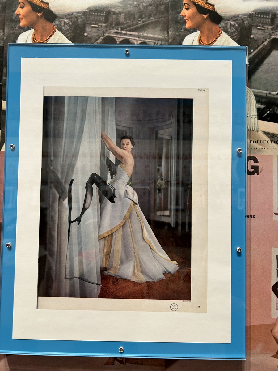 Na2050sa's tweet photo. ピカソmeetsポール・スミス展
背景違うだけで印象ガラッと変わるー
ピカソの『VOGUE』への落書きもピカソの人柄が出てておもしろかった♪ https://t.co/EFvGmKS8O7