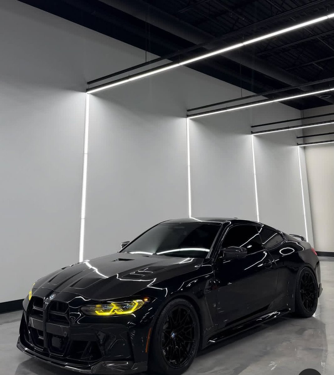 bmwfanworld's tweet photo. BMW M4 G82 🖤🖤 https://t.co/KBhMF9TILN
