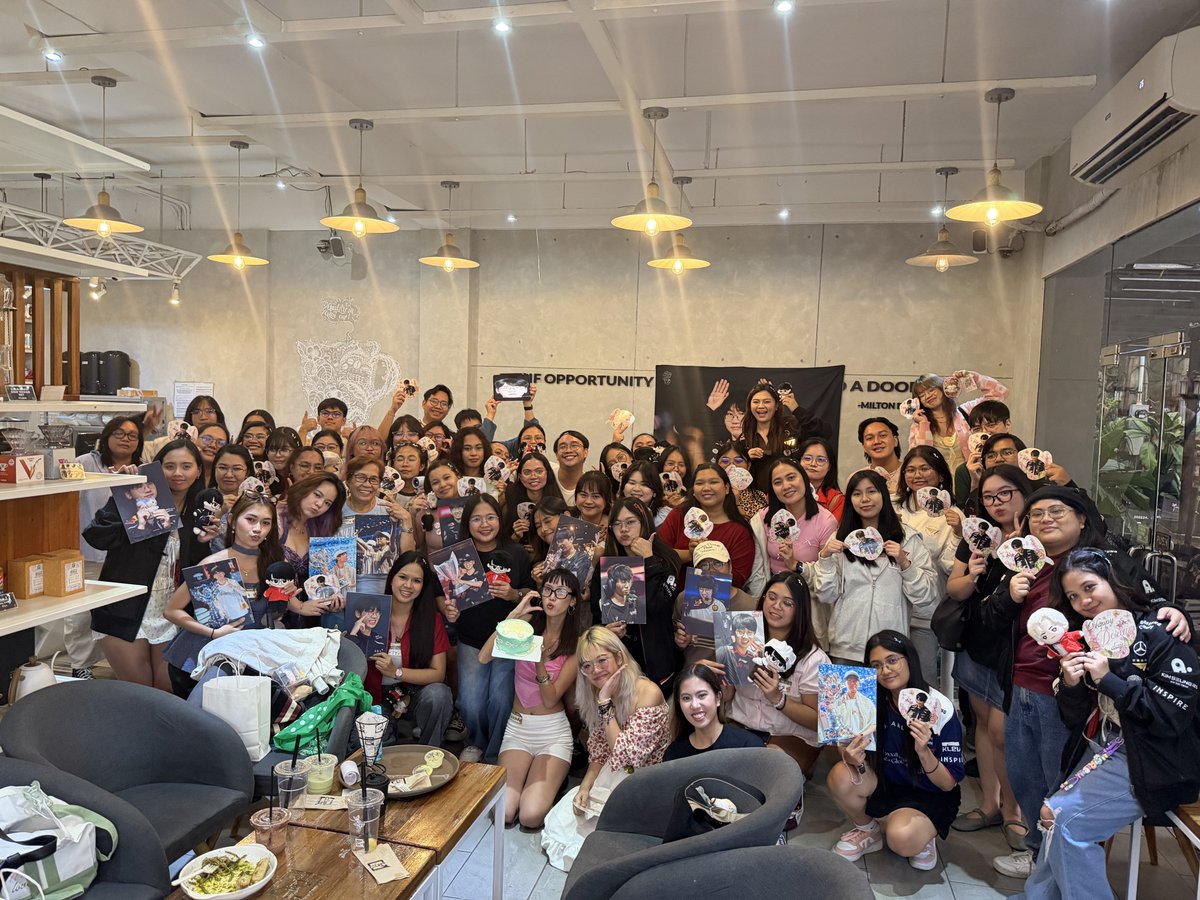doransomatcha's tweet photo. Belated happy birthday and 7th debut anniv to our Doran! 

Thank you for everyone who joined us to show our love and support for our superstar squirrel. 🐿🌸 

#DoranLovedSoMatcha #DoranDayPH https://t.co/1DAay8Wxy2