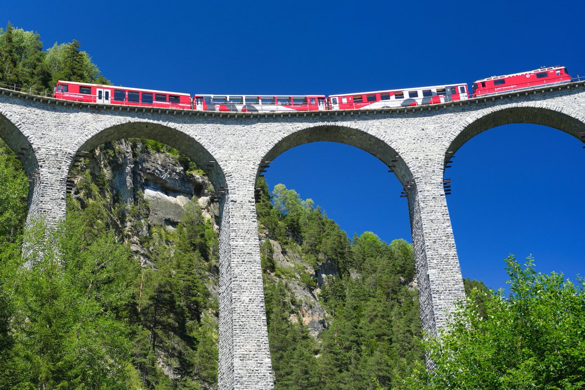 Switzerland_aib's tweet photo. You will not find a Viaduct so famous on Earth as this one. And it is in Switzerland.
Do you know the name? https://t.co/5tKHgFd7yW