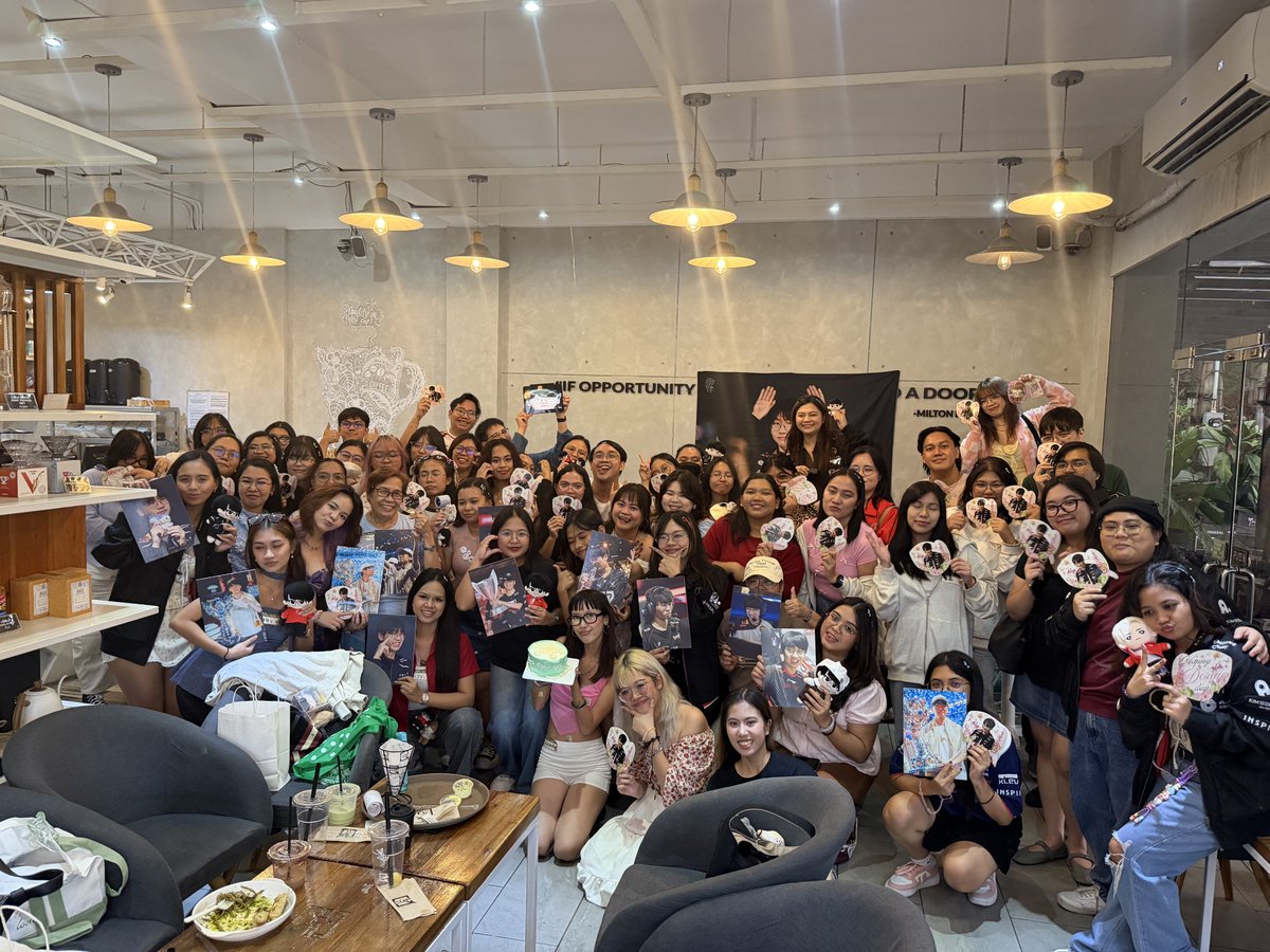 doransomatcha's tweet photo. Belated happy birthday and 7th debut anniv to our Doran! 

Thank you for everyone who joined us to show our love and support for our superstar squirrel. 🐿🌸 

#DoranLovedSoMatcha #DoranDayPH https://t.co/1DAay8Wxy2