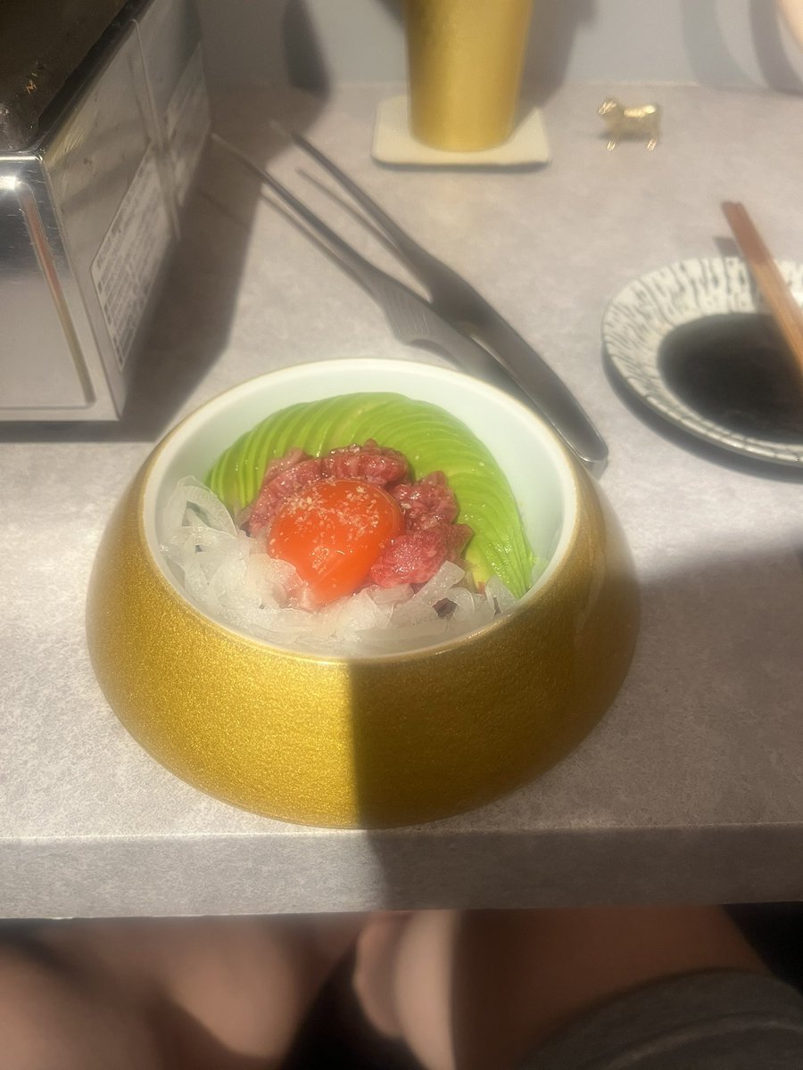 pipiruk6's tweet photo. まじで週2以上でユッケ食べてる https://t.co/HUee4LcZGk