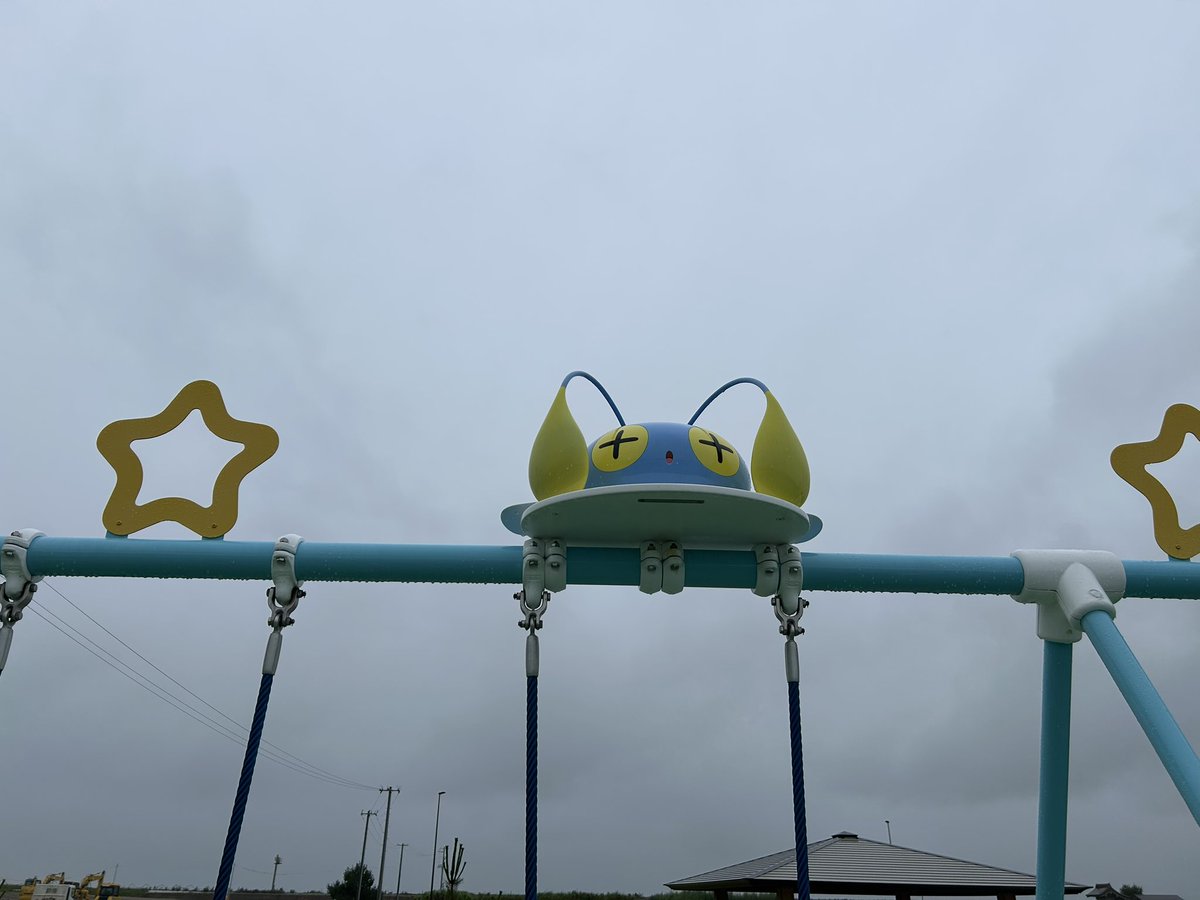 miyoshi102's tweet photo. ラプラス公園行った
ちょっと雨降ってたけどまあ水タイプだしいいかって感じ https://t.co/deEtjs2jbj