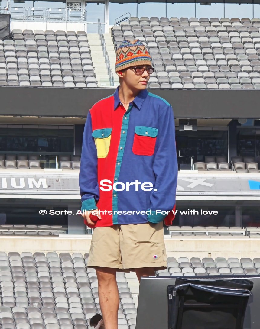 DavyWer's tweet photo. Just sharing a random coincidence...Yesterday, August 1st, was International Yaoi Day (BL Day), and on that very same day, Taekook showed up wearing rainbow colors. Just leaving this here.🌈😌 https://t.co/RAAJjh13Eb