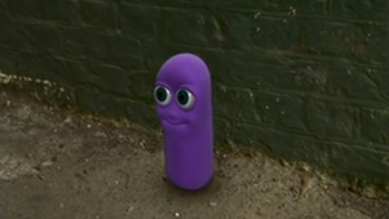LostMemeArchive's tweet photo. Beanos (2006) https://t.co/efF9m6H3wE