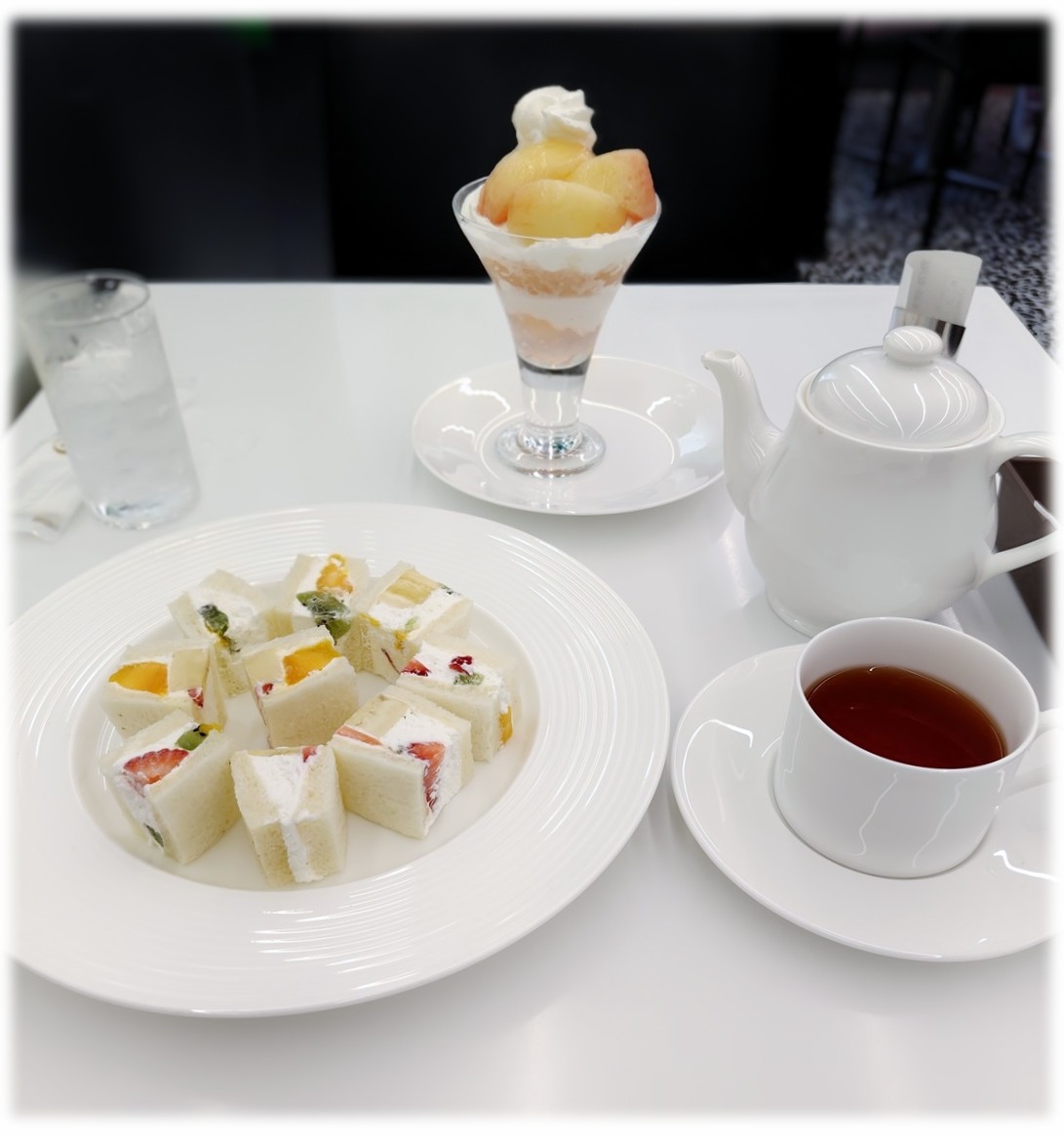 cherryvoir834's tweet photo. ブログを更新しました
桃の季節はフルーツパーラー通い！？ | マヤ暦と喫茶を楽しむサロンで心豊かに【埼玉川越】
 https://t.co/uYCRK5naJo https://t.co/EBuR7XK6i8