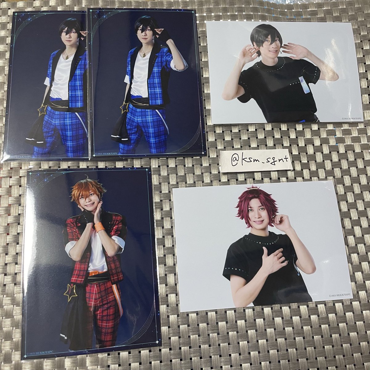 ksm_sgmt's tweet photo. 【交換】10th Anniversary LIVE あんステ ランダムブロマイド ランブロ

〔譲〕北斗 スバル 真緒 宗 零 薫 紅郎 颯馬
〔求〕晃牙(縦)

🐺晃牙(ランブロ縦横/クリカ)は買取募集もしております。

郵送(局留め希望)または平日池袋手渡し

検索からもお気軽にお声かけください。 https://t.co/TQb1Ph6rLX
