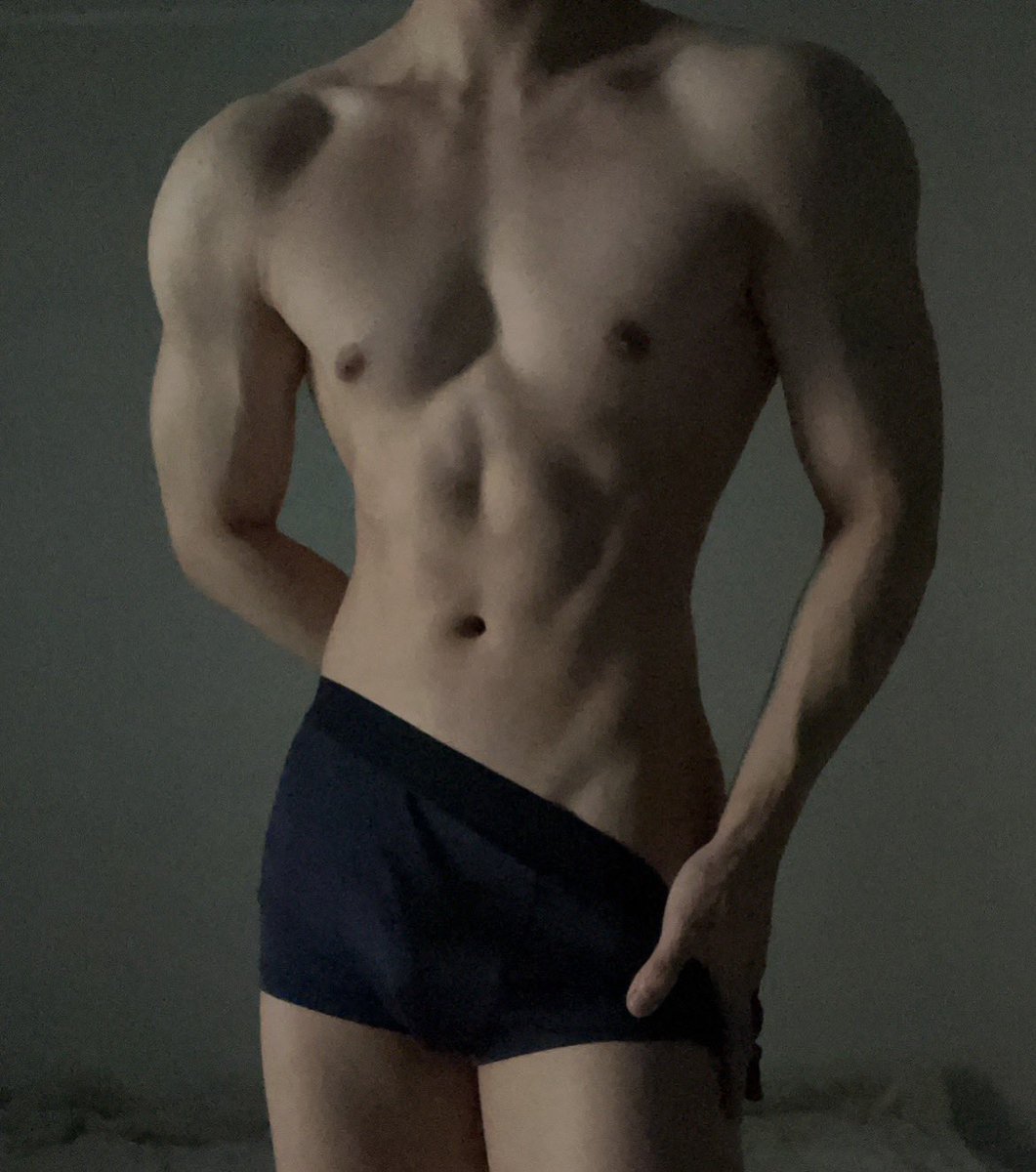 aftrhrs_exe's tweet photo. ㅤ  

                      [ 𐃯 : https://t.co/iEi51dGimj]

⌲ Missing my favorite drinks and comfort food, but sticking to the prep. The discipline is paying off. And tomorrow's post-shoot cheat meal is going to hit so much harder. https://t.co/eHfMlfCwEa