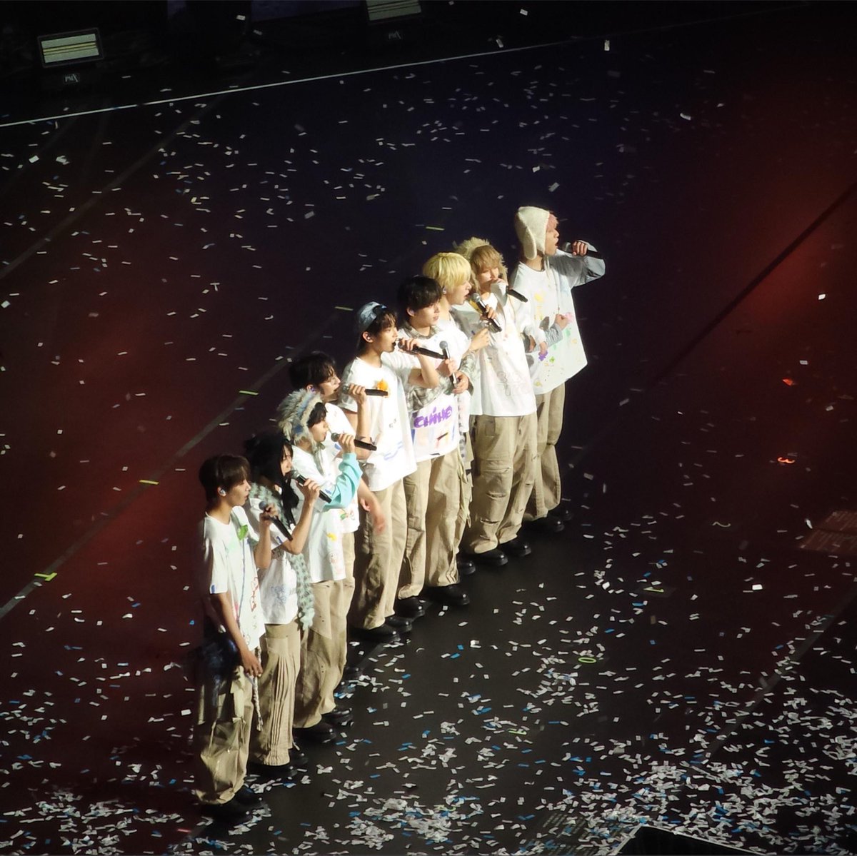 aegijuwon's tweet photo. one week since i saw these angels 🍀💗🪽 https://t.co/eop6xlXL3E