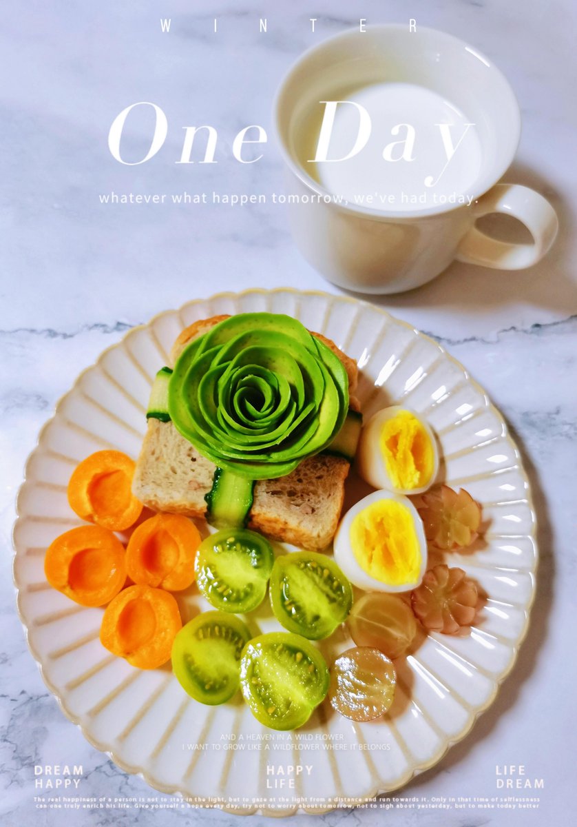 Toosie1Wilson's tweet photo. [Lunch hack: Quick, delicious avocado toast with a sprinkle of sesame seeds—my go-to midday pick-me-up! ]， https://t.co/XymwCXqaPO