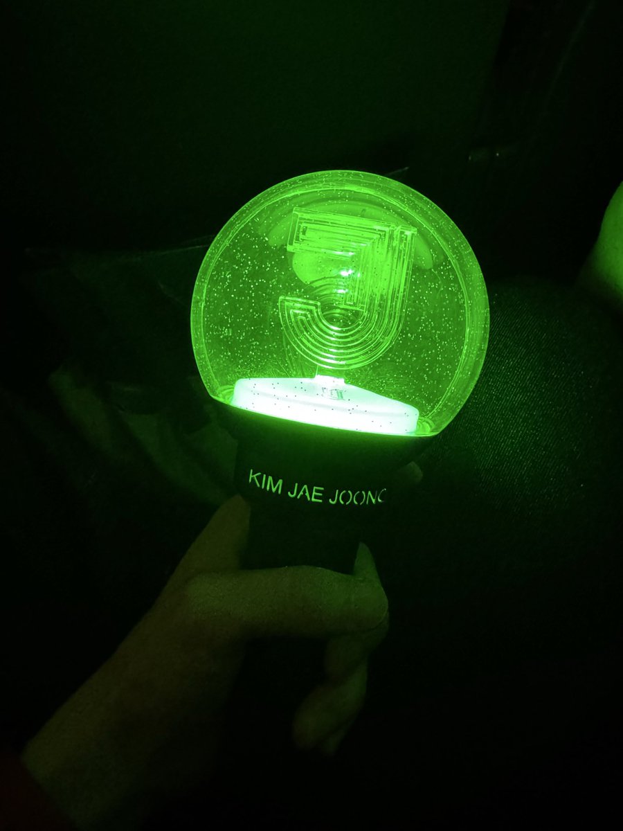 JJ971205's tweet photo. 僕は今回のツアーは最初と最後のみ
パシフィコのみだっけど、
オーラス参加できた良かった。
oasisの最後のそれぞれ散るJJバンド、音楽も徐々に減りジェジュンソロへ…
そしてファンみんなで音を奏でて素敵な空間でした。
これまでを色々思い返してたのかなジェジュン。
ありがとう〜好き
#ジェジュン https://t.co/tySpsZxrUr