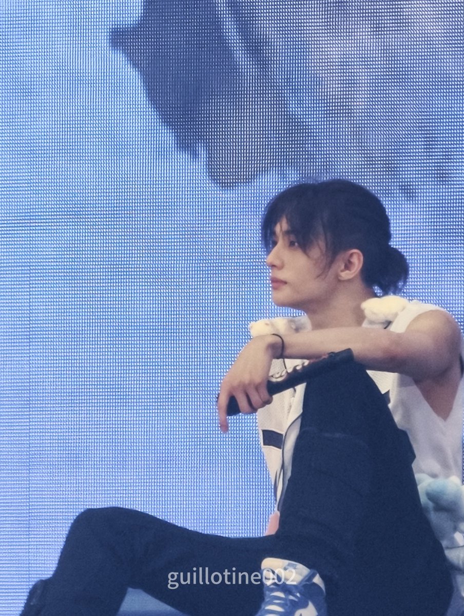 guillotine_002's tweet photo. 260802

🤍🖤🩵
#hyunjin #현진 https://t.co/zTPxnizlJF