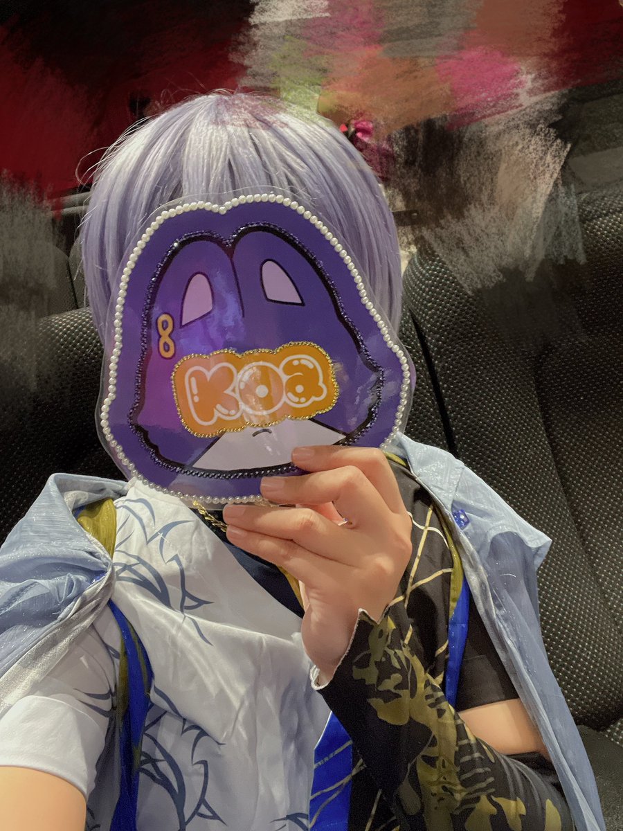 lrk7321's tweet photo. 帰宅し、お風呂まで済ませてしまいました!
が、おおおお速報兼離脱です‼️
本番になると足が急激に老いるのはどうやったら止められますか…子鹿だったんですが…
でも❗️4人で最高にかっこよくおちゃめに(?)踊れて楽しかったです✨️
#にじはちじ
#かみこすアミュスタ
#Dyt https://t.co/72rFdv8jrr