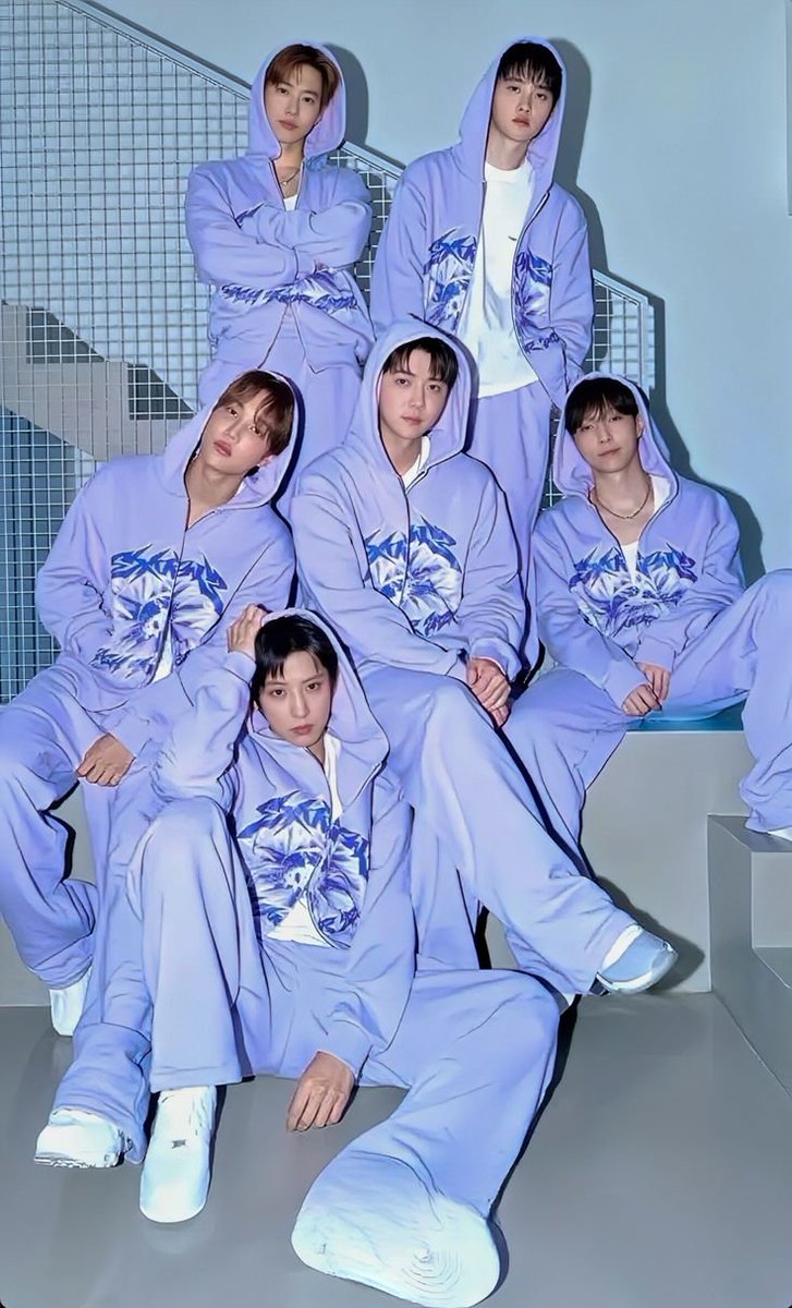 Pregna20's tweet photo. 13 years ago, I was just an 11-year-old who stumbled upon EXO๐ซถ๐ผ. I never imagined they'd become such a big part of my life. Now I'm 24, and somehow, they've been with me through every chapter. They'll always feel like home. ๐ค #13YearsWithEXO #EXOPLANET
#EXOL #PREG https://t.co/HHSAq8dQah