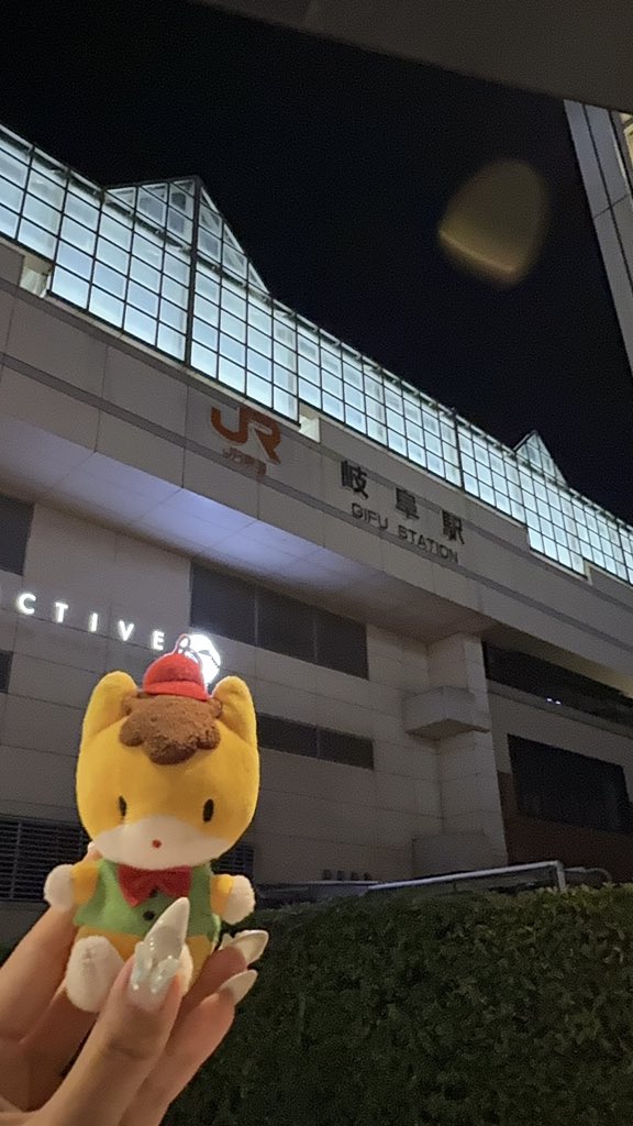 _s2_no's tweet photo. 久しぶりのライブハウスでのFOMARE🎶🤩
昨日まで行くか悩んでたけど来て大正解すぎる！！！！！！！！！FOMAREだーいすき！！一人で来たのにお友達も何人かいてハッピーるんるんだった(*ˊ˘ˋ*)｡♪:*°💜 https://t.co/XWrlB3k1QF