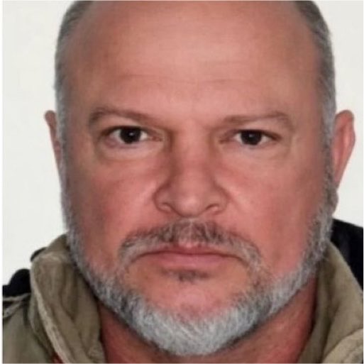 hucranioo's tweet photo. 🚨BRASIL: Filha que matou o pai, um policial civil, após ele ameaçar a mãe irá responder em liberdade; o caso é considerado legítima defesa. https://t.co/eMNhRoqmwQ
