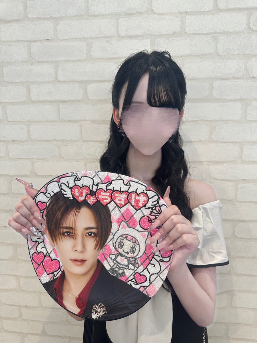 ryoo59nyan's tweet photo. 東京1日目🗼❤️
やまちね見れて大号泣😭😭ずっと一緒にいてね💕💕

#AreYouRedY  #りょうすけと東京ドーム #RyosukeYamada https://t.co/9s0emhcM8w