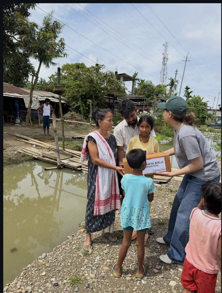 aliwase7's tweet photo. @AdityaBirlaGrp @ananya_birla #assamflood https://t.co/cOXegeokCP