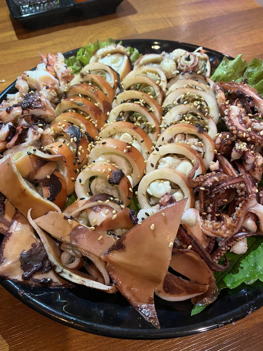 hotyudfsd's tweet photo. 이 맛있는 음식들을 보니 침이 꼴깍 넘어가네요, 하하! https://t.co/yV28zS3wVw
