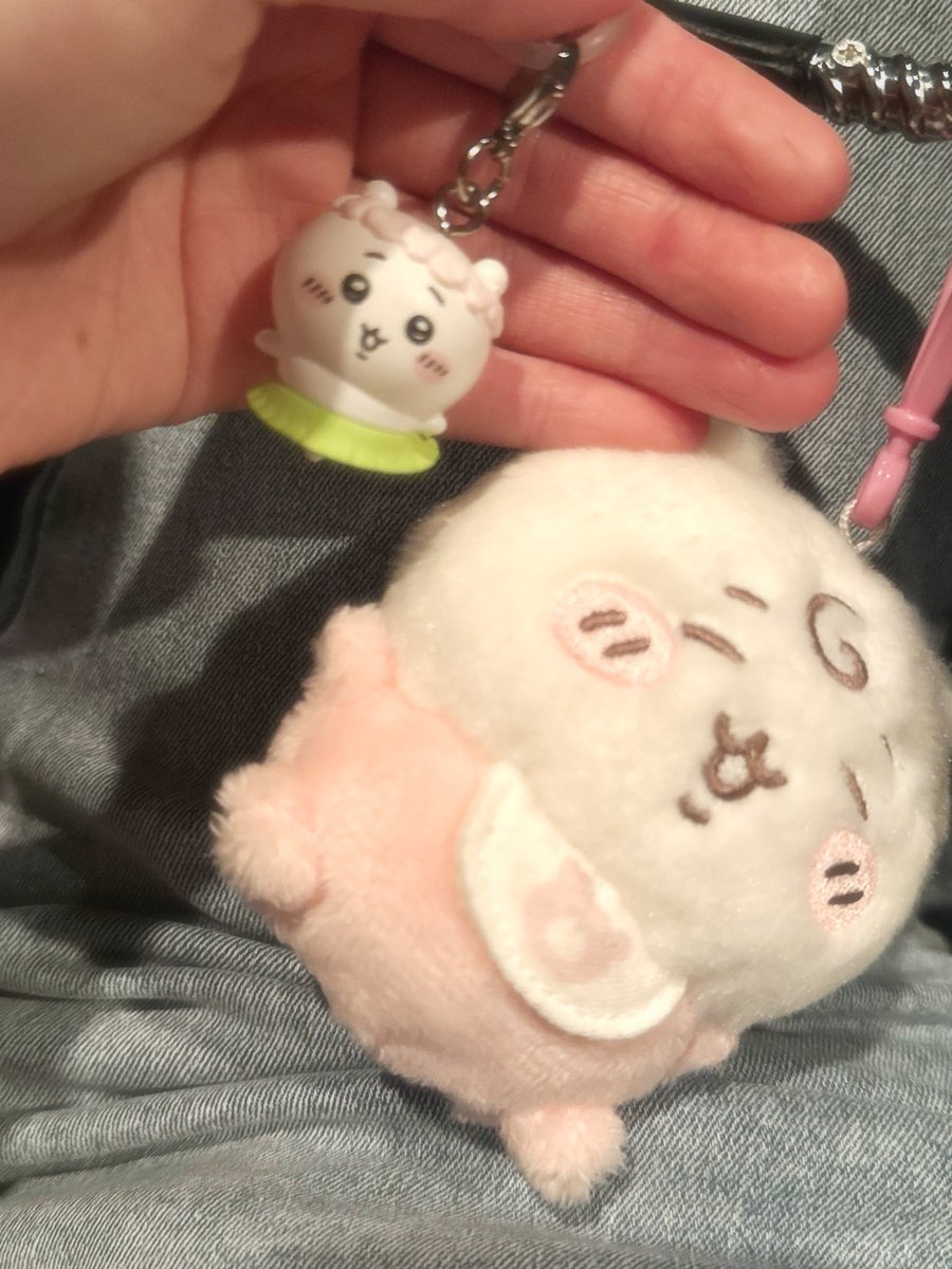 xvdo7y's tweet photo. ちいかわ好きのお友達さん欲しい~(ˊ⸝⸝o̴̶̷  ̫ o̴̶̷⸝⸝ˋ)

♡で気になった方お迎え

https://t.co/my0p4zMxvA

 #ちいかわ好きな人と繋がりたい
 #ちいかわ自己紹介カード 
 #ちいかわ https://t.co/rX53NLhDyn