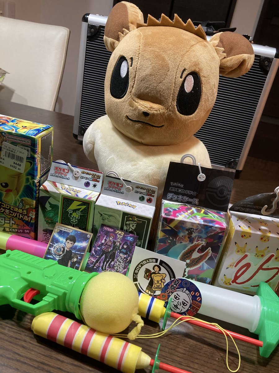 tettiburi's tweet photo. ブチヲさん主催の第3回北毛ベイ交流会に参加させていただきました😊

開始から終了までイベント盛り沢山！特に、レギュラー大抽選会は盛り上がってましたねぇ👍豪華な景品に興奮して見入ってました🤩

私も息子もベコリーダーに初挑戦✨

お会いした皆様、ありがとうございました😊

#ベイブレードX https://t.co/wy3fGCicos