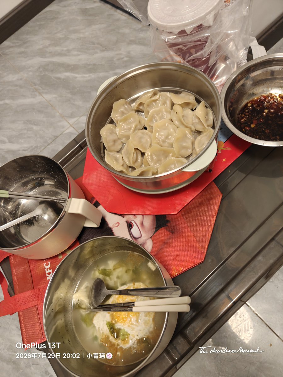 tiangesec's tweet photo. 什么时候才能结束天天吃泡面饺子的日子？ https://t.co/eitmvHkL2q