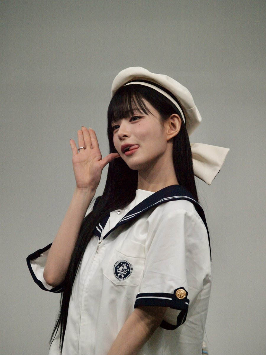 whiteworld33's tweet photo. 260802Vitamin ME팬사인회

#fromis_9 #프로미스나인 #VitaminME #팬사인회 #채영 #chaeyoung https://t.co/a1H4HFb1Gf