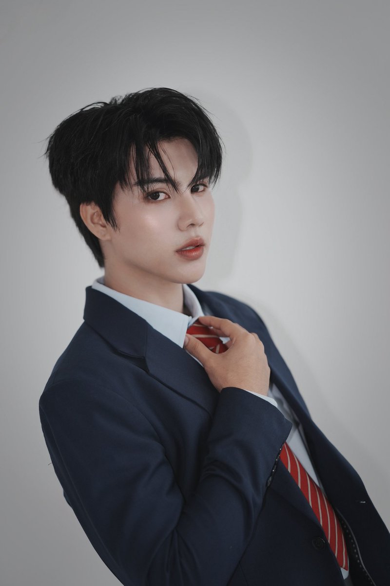 KickStart_ent's tweet photo. ⚠️ Warning: You might fall in love before the first class. 🤫

FortPeatLiveTaobao
#ZhenlicoffeexFortPeat https://t.co/Kjfq2MDC6h