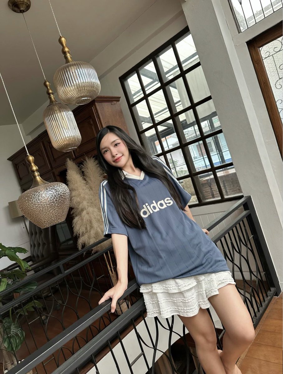 NPNT1533's tweet photo. แพ้คนสวยใส่เสื้อกีฬาฮะ ทำไมถึงน่ารักได้ขนาดนี้

OUR JOURNEY WITH LK 02
#lookkaewkamollak 
#ลูกโลกของลูกแก้ว https://t.co/mdEnR4jvAn