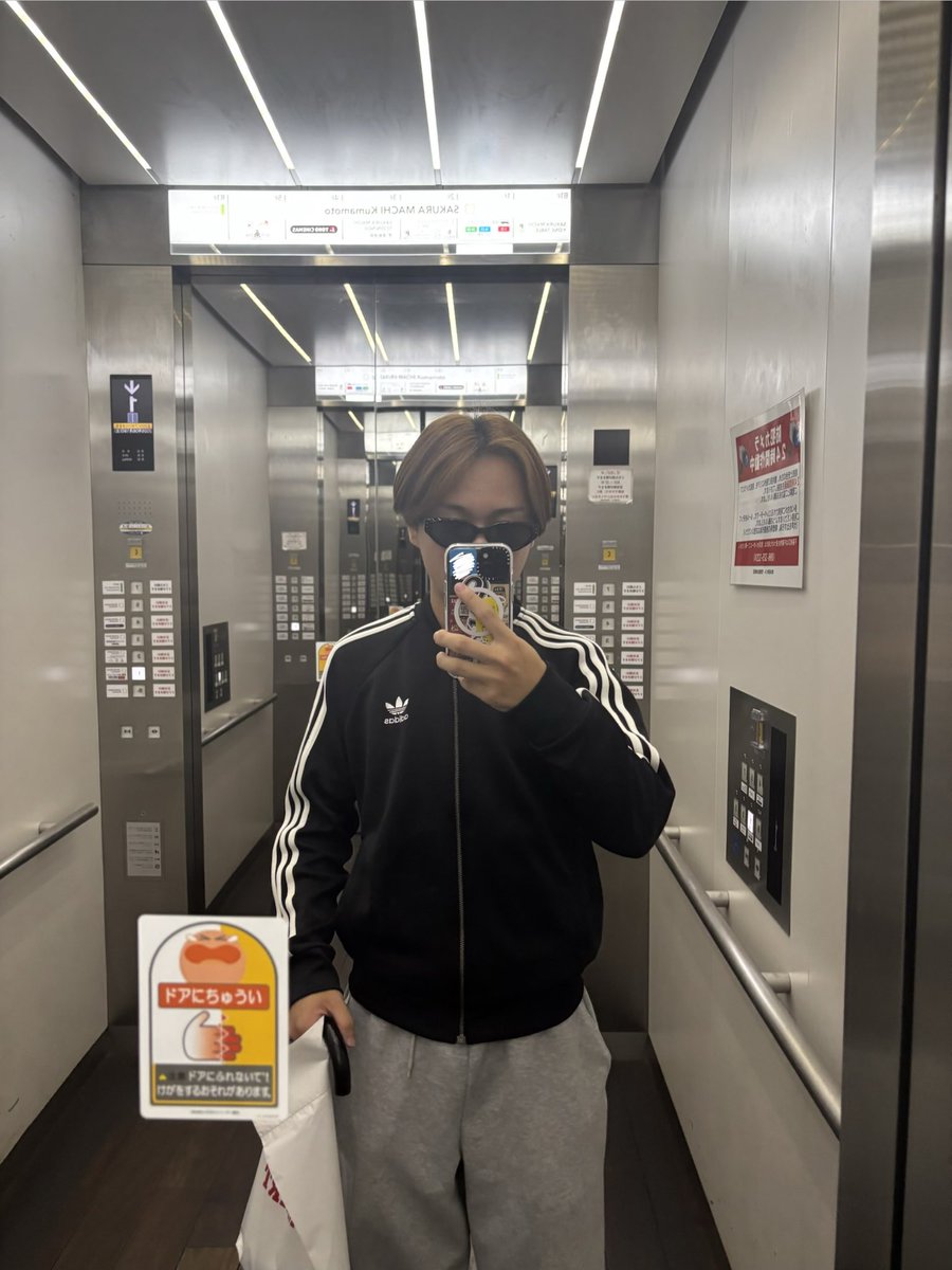 tthy_0's tweet photo. 俺の初めての彼氏になって欲しい。 https://t.co/8AHcxwFcEF