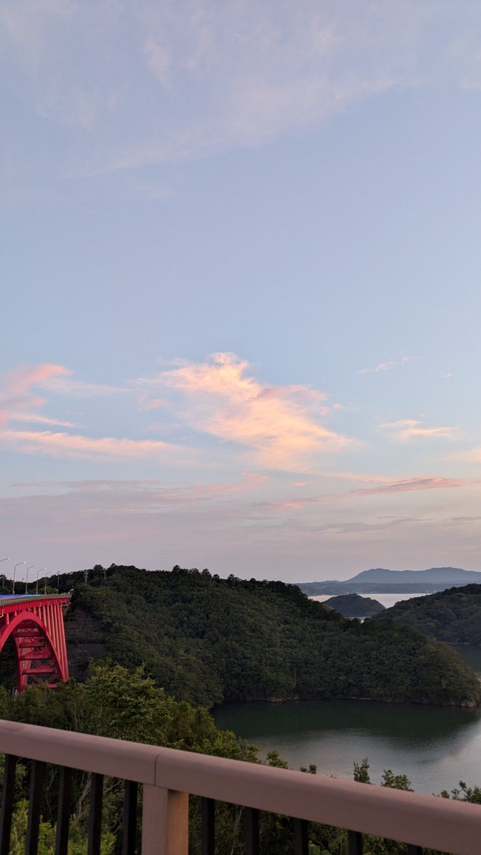 ss_m767's tweet photo. 夕陽がきれいやった✨ https://t.co/pKay3L70m3
