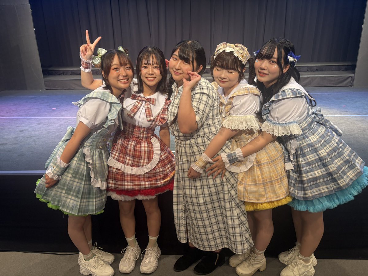 HANA_hornengeki's tweet photo. #ガルノヴァ
無事終演しました！
ご来場頂いた皆様ありがとうございました！！ 
楽しくてかわええ女たちやったでほんま…
愛してるぜみんな……

楽しすぎる時間でした🫶🏻
写真はDLOVEのみんなと！！
しおらのピース男らしすぎてウケるだーーいすき😂 https://t.co/42gIXiqHWj