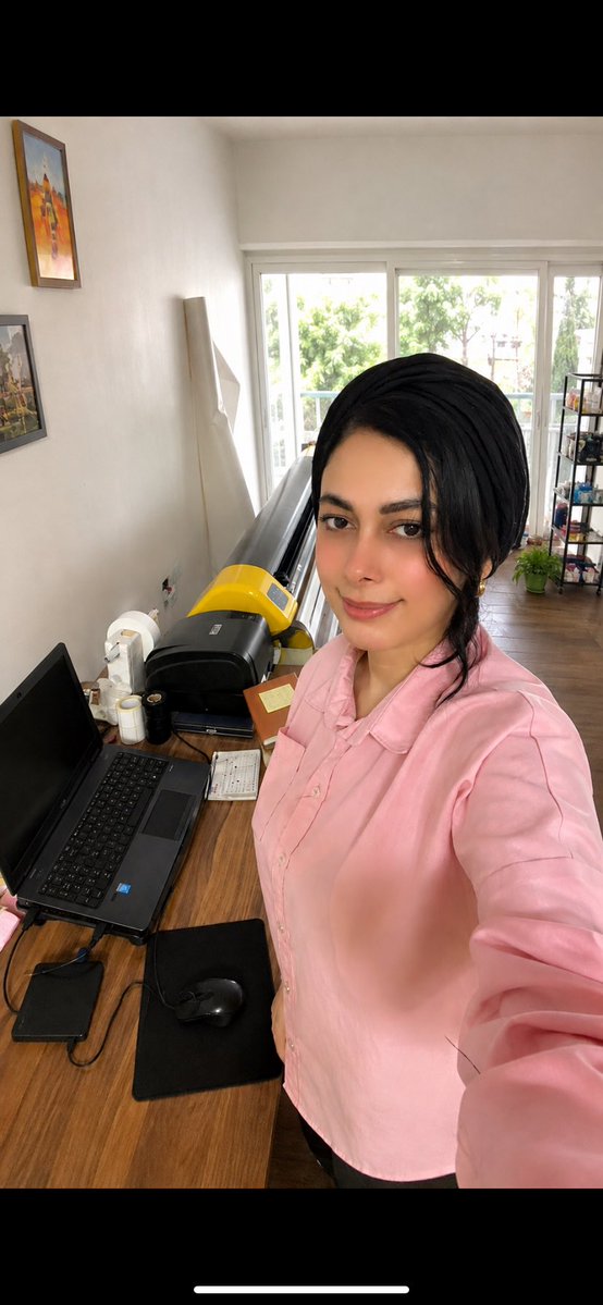 vahideh tweet media
