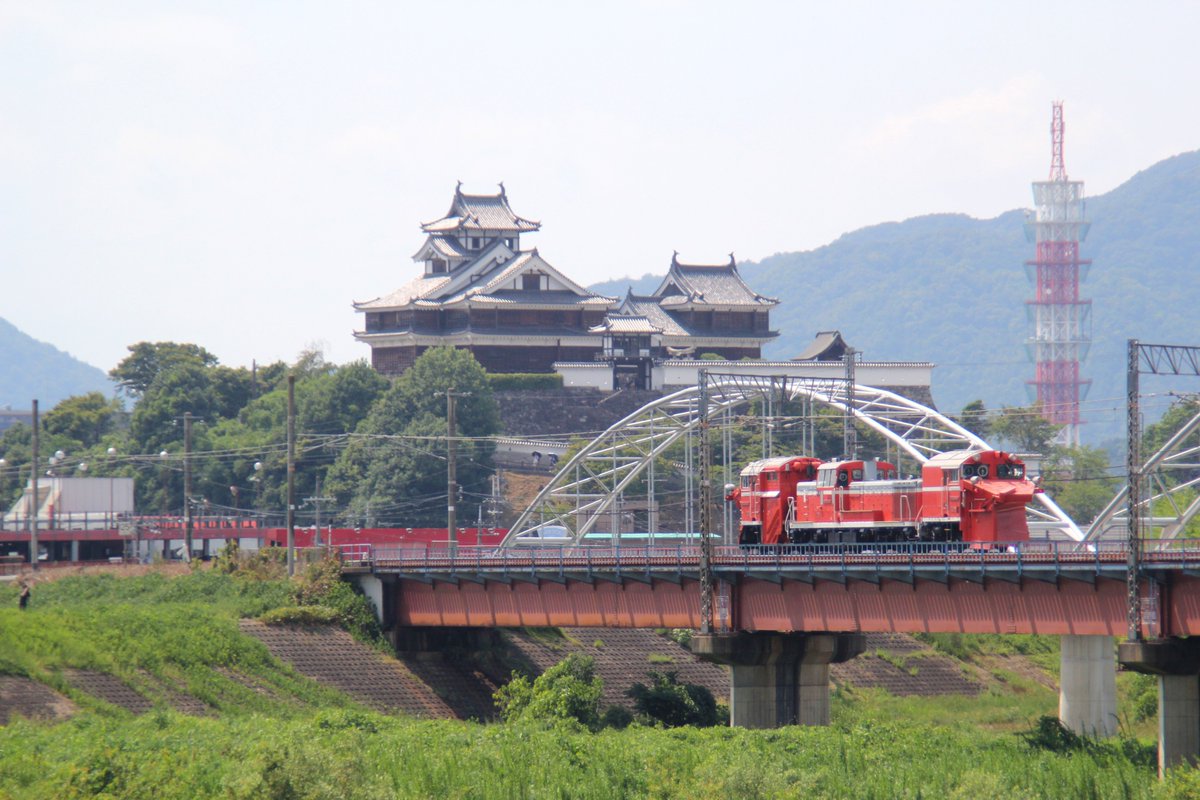 KU_SAJIRO's tweet photo. 2026/8/2
DE15-1541【富】
後藤入場回送

ラッセルヘッド付きで真夏の日差しの下、回送されました。 https://t.co/jUQIsUPSL8