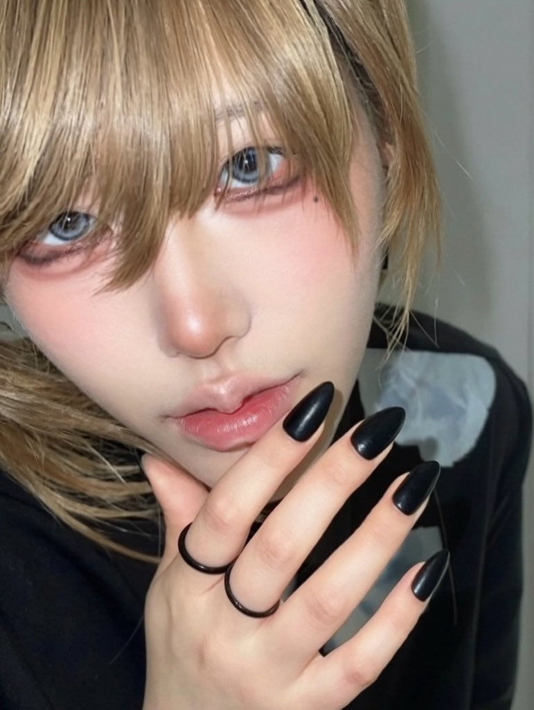 qyu_TAT's tweet photo. ⚠︎︎cos  🌈🕒 🔫    
  ⚠︎︎ドアップ⚠︎︎ https://t.co/3UNiUzUzrO