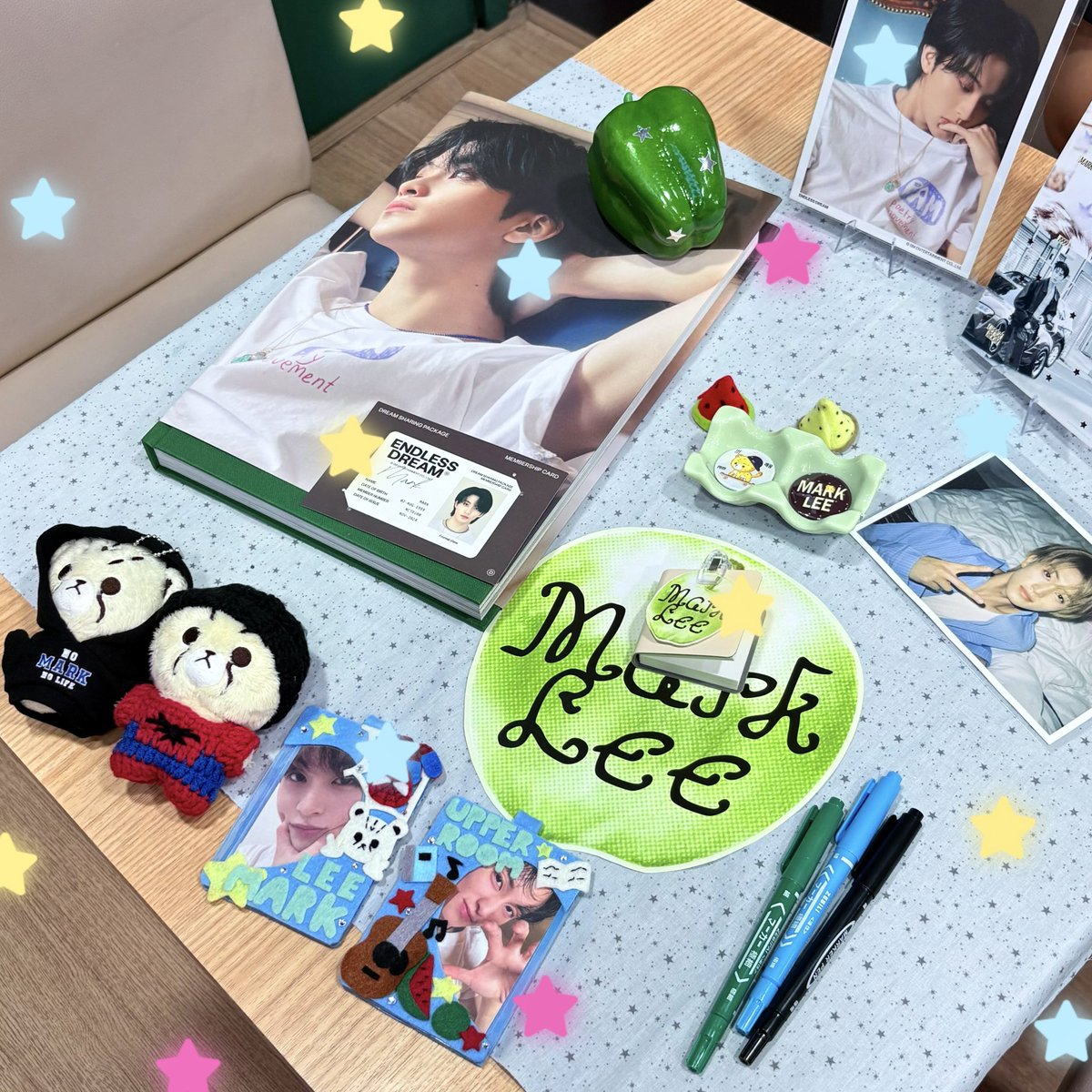 yourfav5thdecem's tweet photo. ♡ มีโอกาสได้ไปแจก giveaway วันเกิดน้องม้าค บางคนอาจจะมารับไม่ทัน ไว้วันเกิดน้องปีหน้า เราจะทำมาให้เยอะๆเลยน้า♥️🪽 

— ** Strawberry Matcha Latte &amp; Pudding It's so good! 🫣 

💒 Matcha times BTS ASOK 
🩷 #AnotherPageWithMarkLee 
#HAPPYMARKLEEDAY
 #마크리 #MARKLEE https://t.co/ZtEvRVxUmI