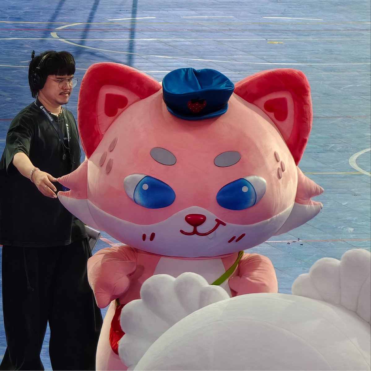 TCD_mukrop's tweet photo. เด็กคนแรก และเด็กคนล่าสุด ของครอบครัวกบ

#Thomaskong #Patji #MrToky 
#DMDSportsDay2026 https://t.co/q1KKBXL882