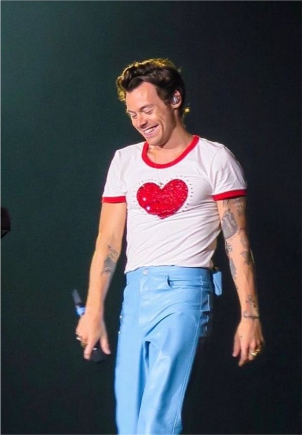 _bebekmadura's tweet photo. gayest person you would ever know♥️
#GawinCaskey
#HarryStyle https://t.co/9ze0nUJFuc
