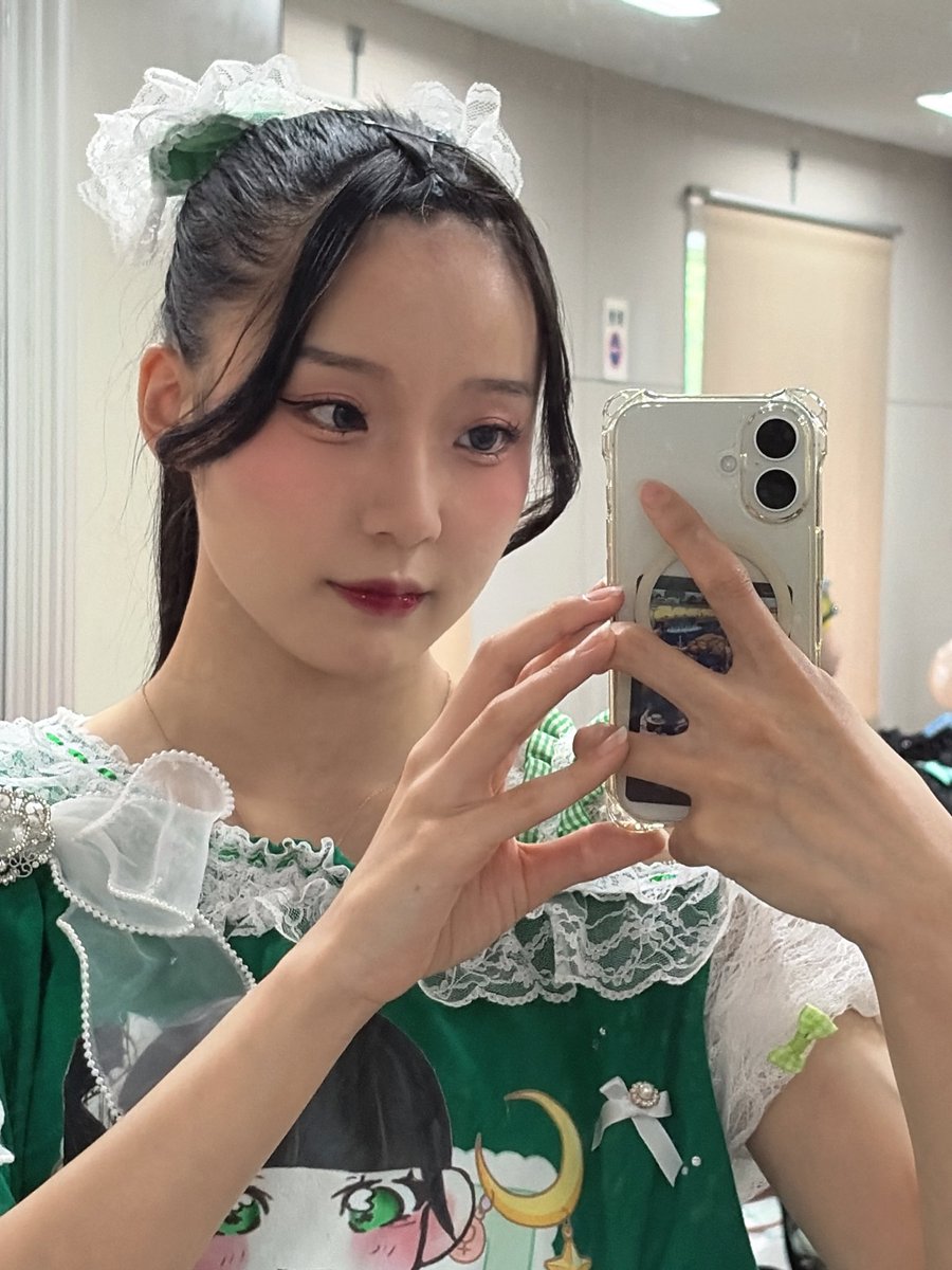 hisui___iroha's tweet photo. もう多分2度とデコ出さない https://t.co/PxsaC0ExBL
