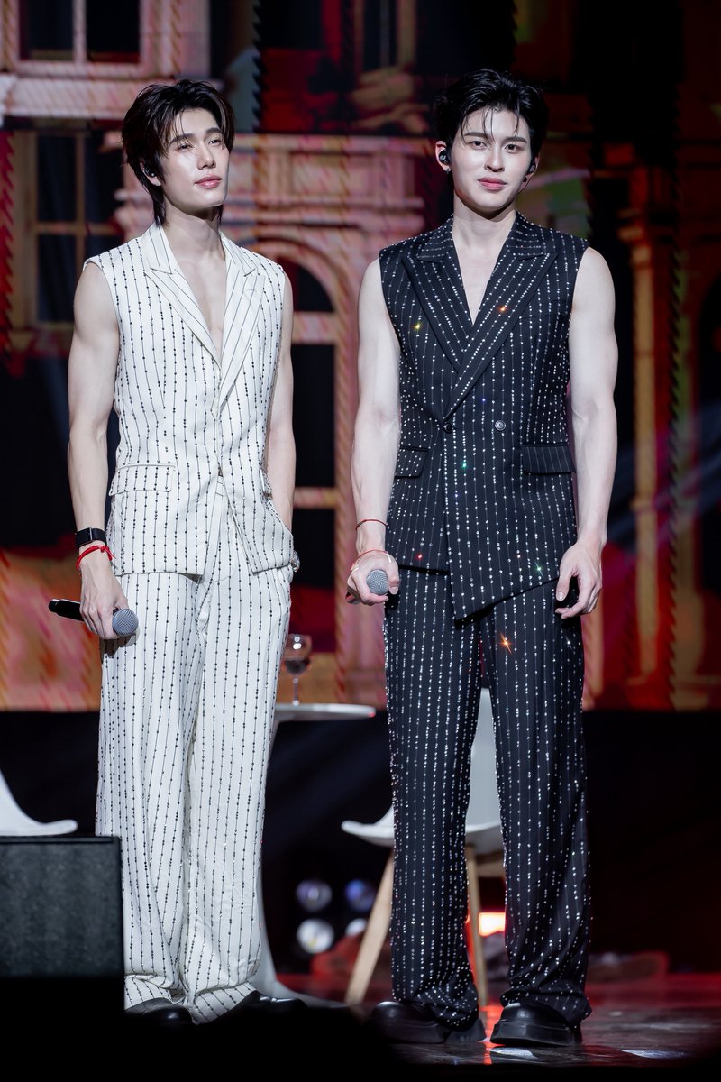 _ppspace's tweet photo. งานเต้นรำในคืนพระจันทร์เต็มดวง✨

PONDPHUWIN RENDEZV MANILA
 #PondPhuwinRendezvousInManila https://t.co/YSQ77NPaD3