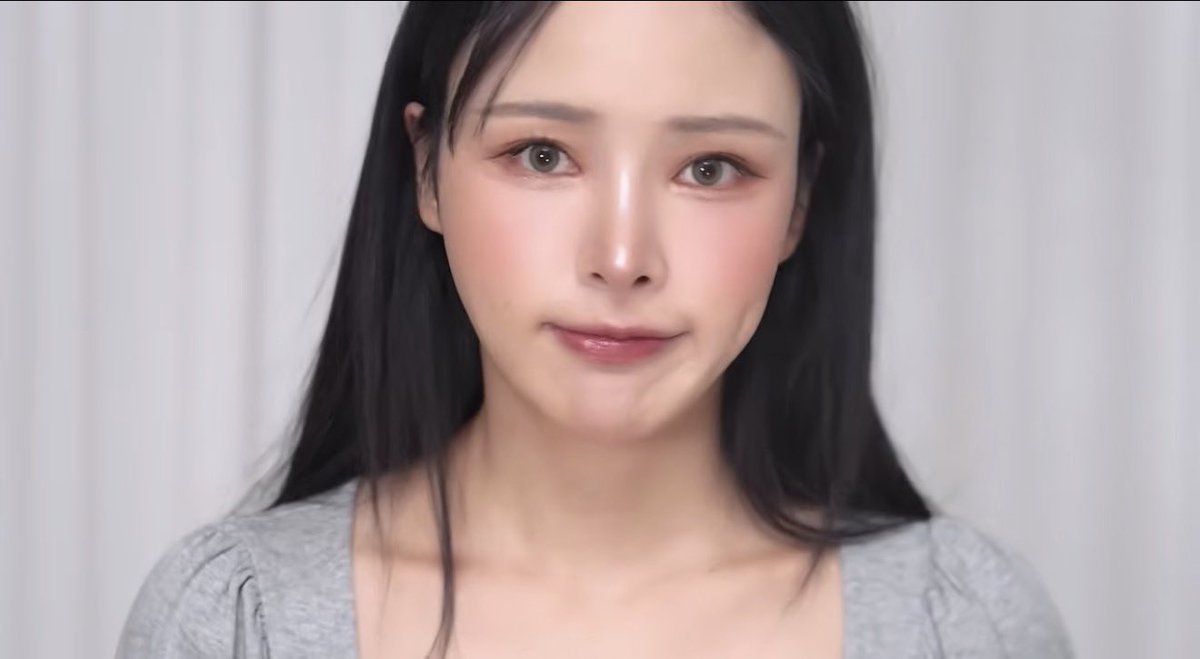 benirockii's tweet photo. やっぱメイクって色味が薄いほど盛れるの… https://t.co/M0CsPchJ2w