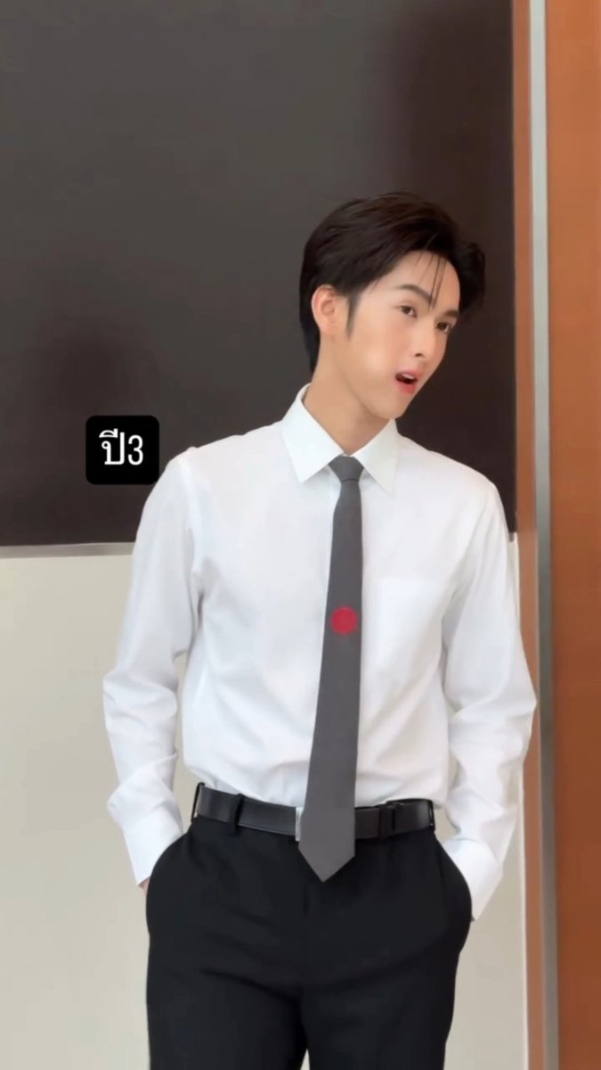 p_peoshi_'s tweet photo. พี่(เหมียว)คอปขึ้นปี3เเล้วหรออ โตเร็วจังอัยเหมียววว~
((ยิ่งโตยิ่งหล่อ ไม่เกินจริงงงง))🥺🤟🏻🐈🎬✨️
#COPPERdechawat https://t.co/YF9atQtXal