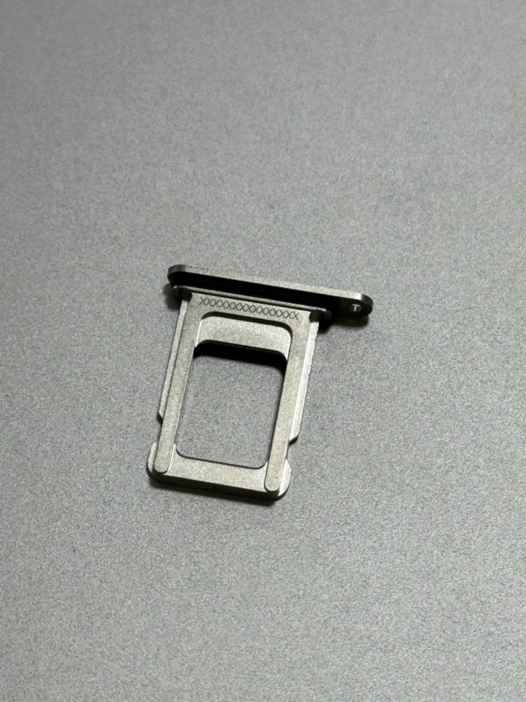 hsuchingpo's tweet photo. iPhone 12 Pro Prototype
iOS14.0（18A73370q）
#appleinternal https://t.co/UT5D5QbxV9
