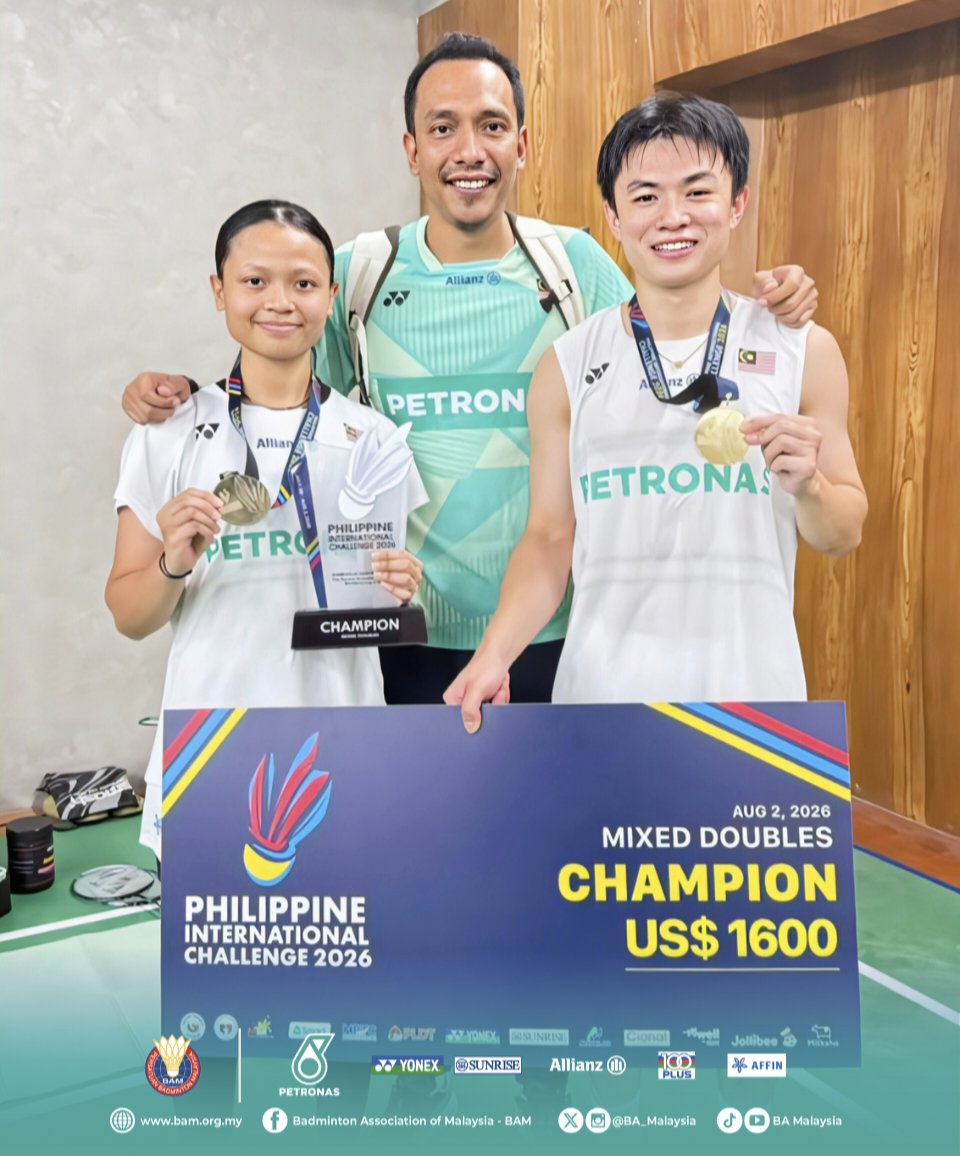 BA_Malaysia's tweet photo. #PhilippineIC2026

XD | FINAL

#MAS 🇲🇾 Goh Boon Zhe-Dania Sofea Zaidi def. #THA 🇹🇭 Phuwanat Horbanluekit-Fungfa Korpthammakit 21-4, 21-14

⏱️ 25 mins

🏆 Champions!

Boon Zhe-Dania captured the mixed doubles title in Manila with a commanding straight-games victory 🔥

#GemilangkanLagi
#BadmintonMalaysia
#DemiMalaysia