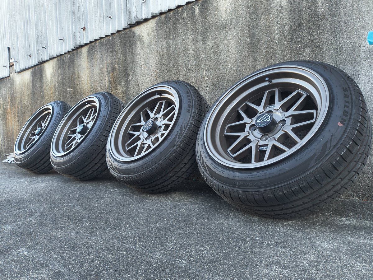 medamedado's tweet photo. 売ります。
持っていたいけど履く車が消えたため。
AME Fatlace Face02 UScolor
8.5J+25 15インチ
全体的に綺麗だけど裏リムに線キズあったり、表リムにも少しだけ線キズあり。
タイヤは175/55R15のサイルン履いてますが一応緩衝材として。
お値段は9万、引き取り限定でお願いします。 https://t.co/Uq4fDRpti8
