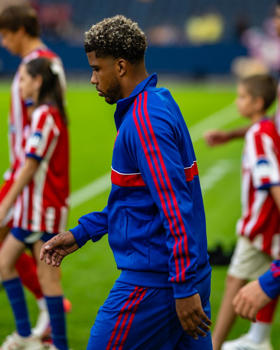 ManUtd's tweet photo. Repping our 🆕 adidas Originals collection 🔥
