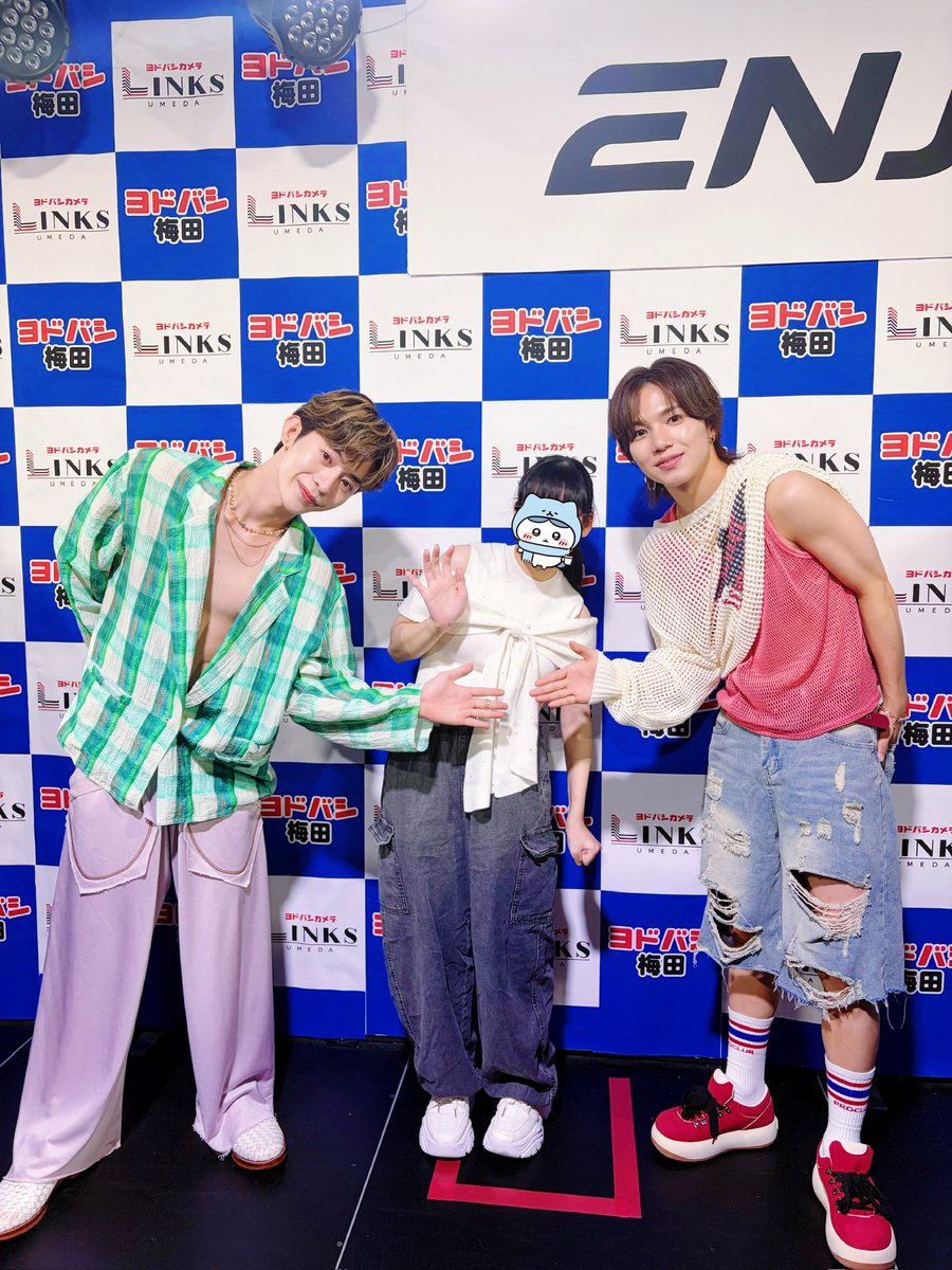 berrymu3e's tweet photo. .⋆𝜗𝜚 ┈┈┈ ⋯ ┈┈┈ 𝜗𝜚 ┈┈┈ ⋯ ┈┈┈𝜗𝜚.⋆

8.1 3𝑺𝑯𝑶𝑻撮影会

#ENJIN_BRAZE  #ブレイ期
#ENJIN_HYUGA #ENJIN_TOY 

ひゅうがくんとといくんの関西コンビ
優しくて可愛くて突っ込まれてメロすぎ
でした🥺🫶🏻

.⋆𝜗𝜚 ┈┈┈ ⋯ ┈┈┈ 𝜗𝜚 ┈┈┈ ⋯ ┈┈┈𝜗𝜚.⋆ https://t.co/oY2BpeIwub