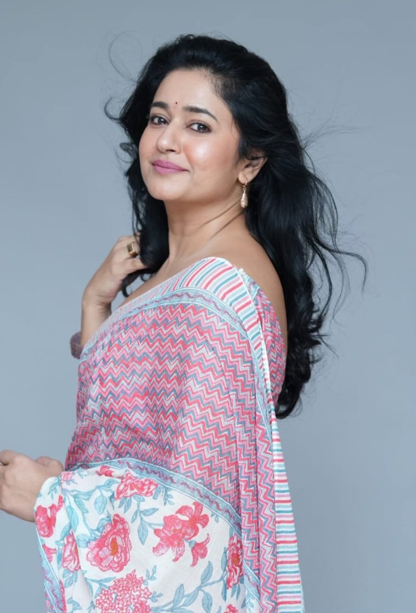 Chennaipatrika's tweet photo. #Poonam #PoonamBajwa @Poonam
@PoonamBajwa #BollywoodBeauty #FashionIcon #CelebrityStyle #Gorgeous #actresslifestyle #Kollywood #tollywood #bollywoodstyle #bollywoodbeauty #bollywoodqueen #sandalwood #chennaipatrika #entertaiment #BollywoodStyle #sandalwood
@Chennaipatrika https://t.co/wR4A9Cw8GZ